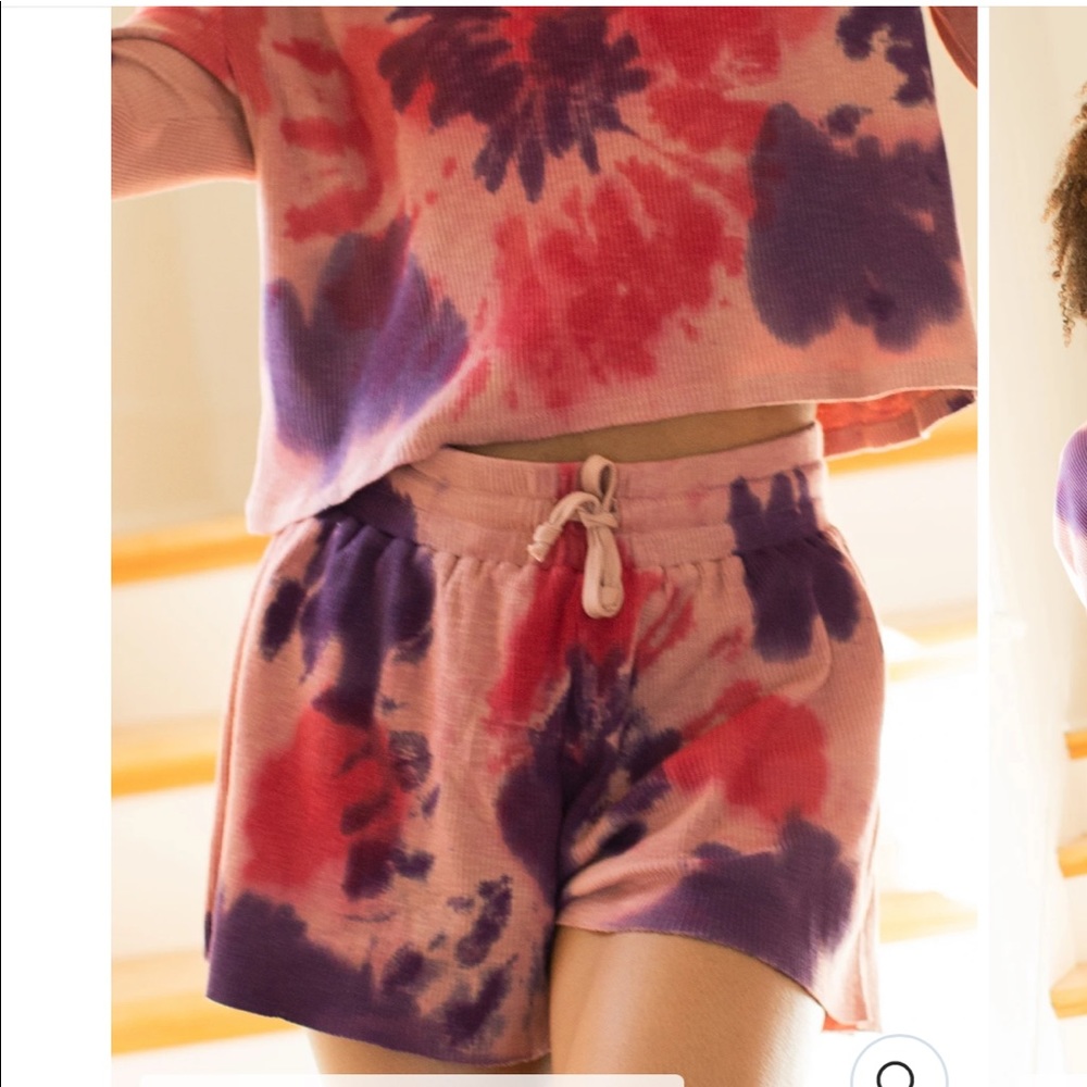 Natural Life Tie Dye Short (mauve)